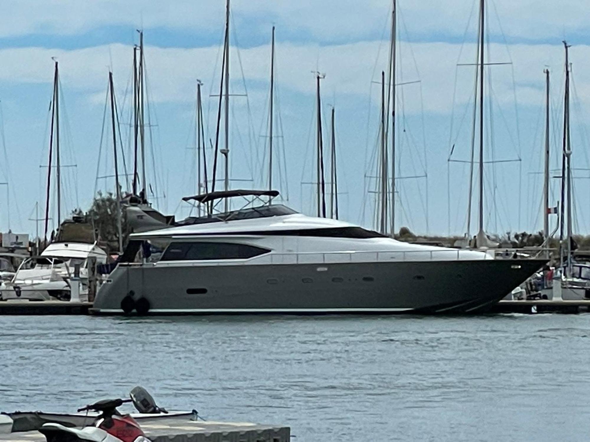 Motoryacht 21 Avec Equipage Hotel Barcelona Exterior photo